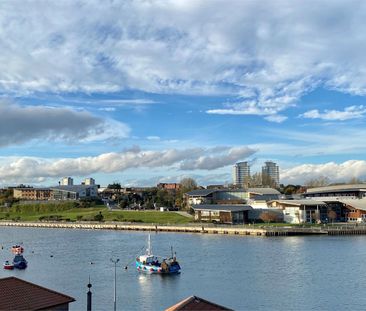 River View, River Side, Sunderland - Photo 3