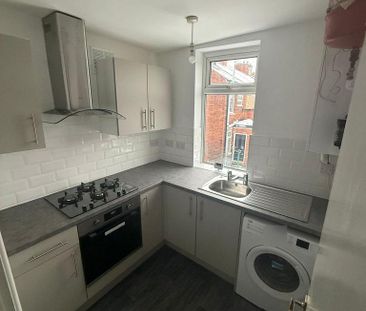 3 bedroom maisonette to rent - Photo 1