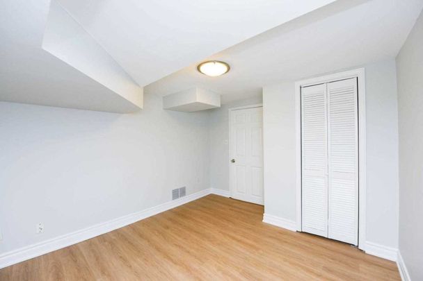 For Lease - 19 Alderbury Crescent Unit# lower, Brampton, Ontario - Photo 1