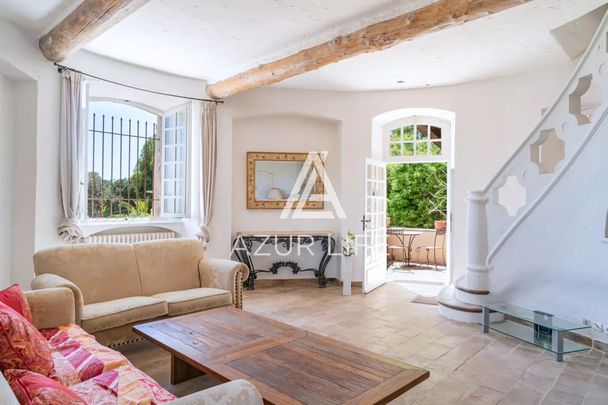 Location annuelle résidence secondaire: villa vue mer à Vallauris, jardin et piscine - Photo 1