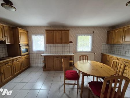 À louer – Bel appartement de 107 m² au cœur de Malestroit - Photo 4