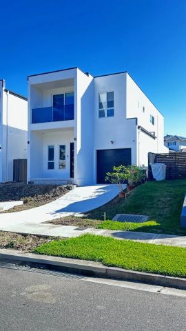 40 University Drive, Campbelltown NSW 2560 - Photo 4