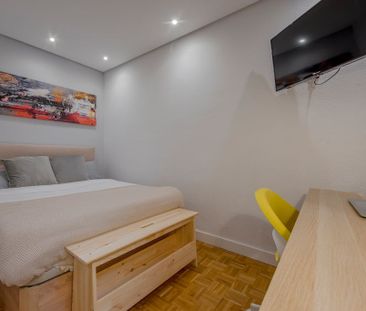 Calle de la Estrella Polar, Madrid, Community of Madrid 28007 - Photo 2