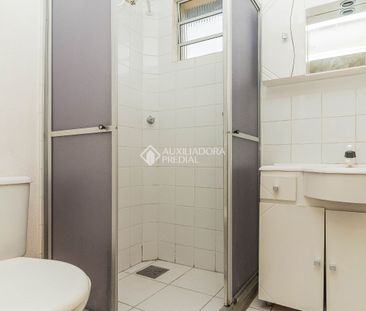 Apartamento com 2 quartos e 60m² para alugar em Mário Quintana, Por... - Photo 4