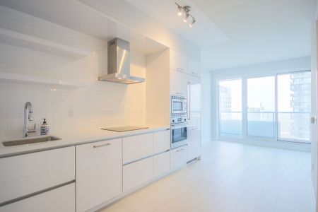 For Lease - 2221 Yonge Street Unit# 3410, Toronto, Ontario - Photo 4