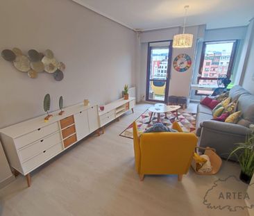 Apartamento de alquiler en Avenida del Ferrocarril, Basurtu - Photo 1