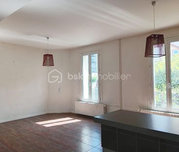 Maison en pierre de 126 m² à Bondy - Photo 3