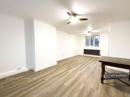 2 bedroom semi-detached house to rent - Photo 1