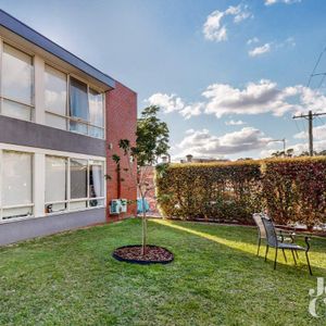 18/2 Freeman Street, Hawthorn East - Photo 2