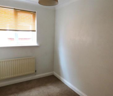 2 bedroom maisonette to rent - Photo 2