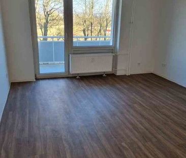 Frisch Renovierte 2-Zimmer-Wohnung in zentraler Lage - Photo 1