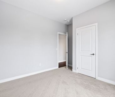 For Lease - 3195 Sixth Line Unit# Unit A, Oakville, Ontario - Photo 6