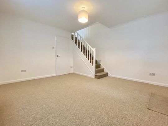 Wingfield Gardens, Frimley - 1 bedroomProperty for lettings - Seymours - Photo 1