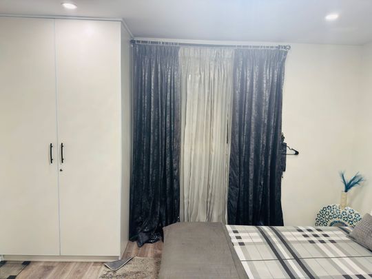 For Lease - 37 Juanita Drive Unit# Upper, Hamilton, Ontario - Photo 1