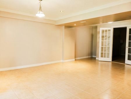 For Lease - 503 Thornhill Woods Drive Unit# Basement, Vaughan, Ontario - Photo 3