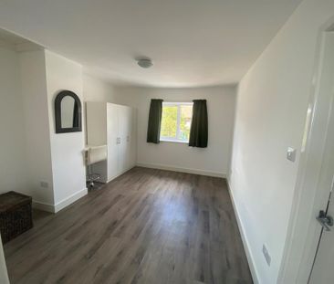 1 bedroom maisonette to rent - Photo 2