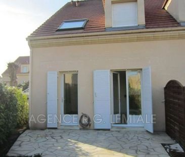 Location Maison 5 pièces 74m² LE MESNIL LE ROI 78600 - Photo 1