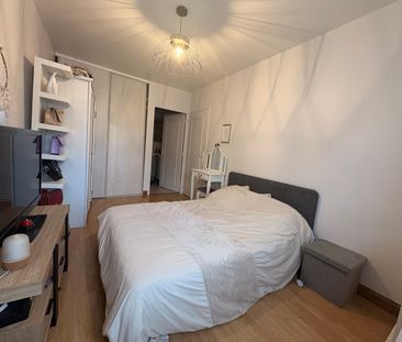 Location Appartement 2 pièces 43m² - Photo 2