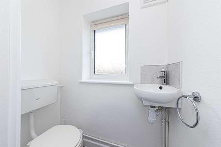 Repton Road, Earley, RG6 - Photo 4