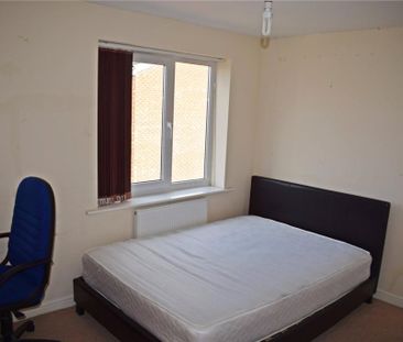 4 bedroom terraced house to rent - Photo 6