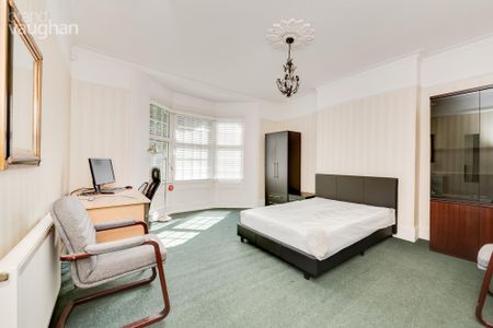6 bedroom semi-detached house to rent - Photo 5