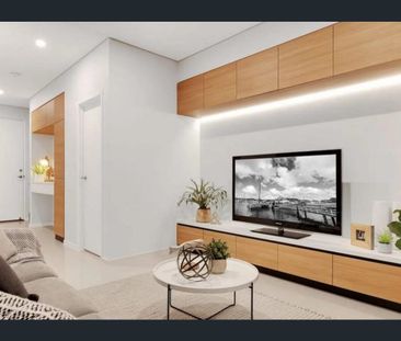 Contemporary Living in Tranquil Complex | Airconditioning + Courtyard - Photo 1