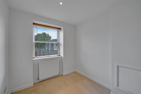 Flat To Let - Photo 5