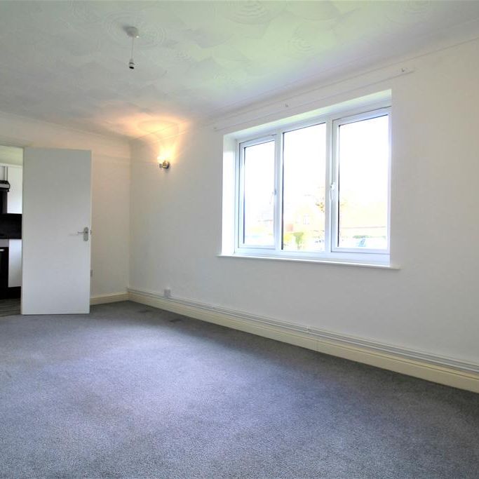 1 bedroom ground floor flat to rent - Photo 1