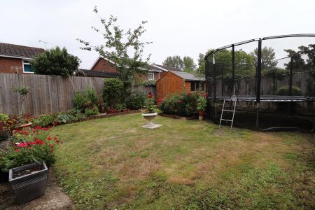 Wilders Close, Woking, Surrey, GU21 - Photo 5