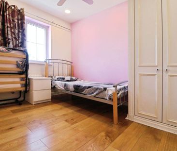 3 bedroom detached house to rent - Photo 4