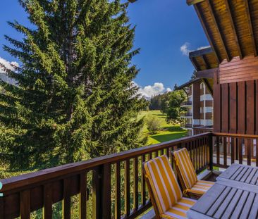 APPARTEMENT DE 3,5 PIÈCES EN ATTIQUE PROCHE DU GOLF - Photo 4