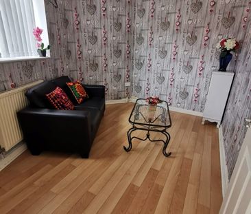 1 Bed Flat, Clifton Road East, L6 - Photo 1