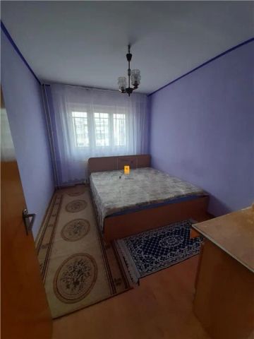 Inchiriere apartament 3 camere zona B-dul Bucuresti - Photo 3