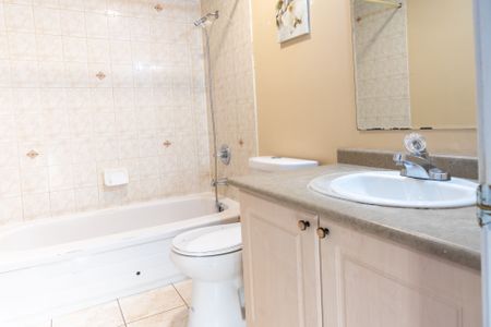 For Lease - 1366 Quest Circle, Mississauga, Ontario - Photo 3