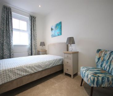 2 Bedroom Apartment To Let - Photo 6