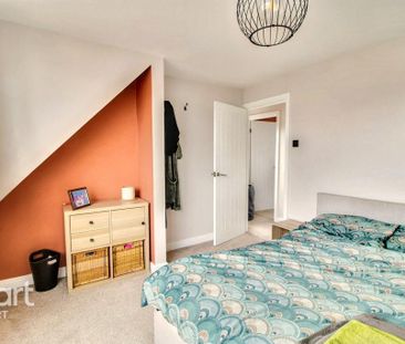 3 bedroom semi-detached house to rent - Photo 6