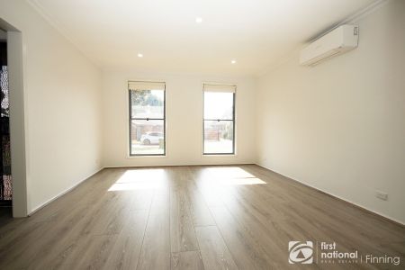 36 Harry. Street, 3977, Cranbourne Vic - Photo 3