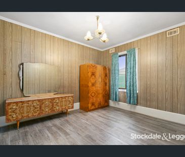 Close to School! - Photo 1