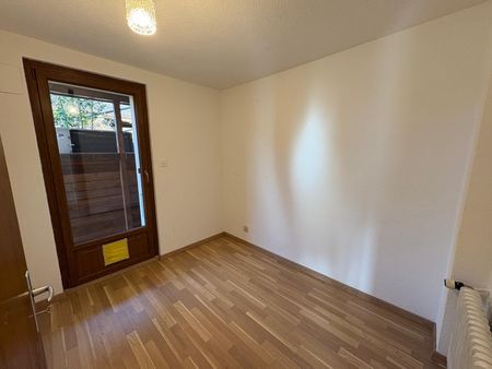 Charmant appartement en duplex de 4.5 pièces au rez-de-chaussée - Photo 2