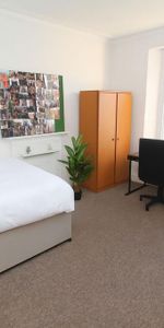 9 bedroom property to rent - Photo 4