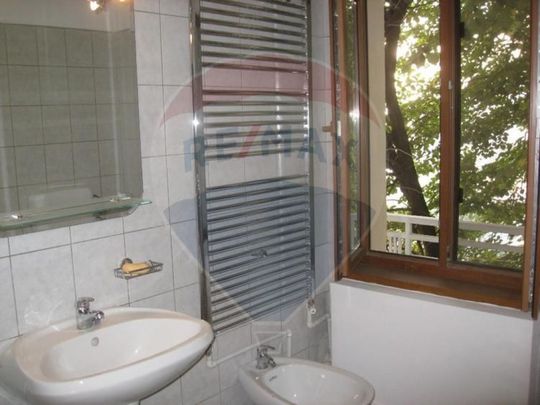 Apartament 6 camere decomandat - Fotografie 1
