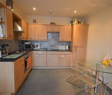 2 Bedroom Apartment To Let - Photo 4