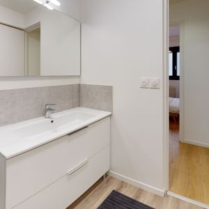 MASSEOT Roommate 3 Bedrooms at Rouen - Photo 3