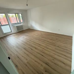 Großzügige 2 Zimmer Wohnung mit Loggia - Photo 2