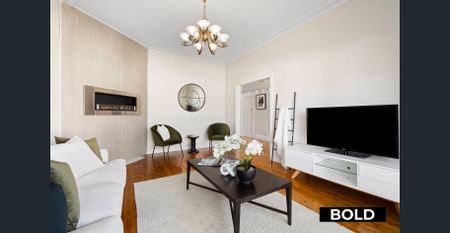 Charming Californian Bungalow in Sackville Ward – Ideal Family Home 🏡 - Photo 2