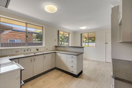 Updated Family Home in Sought-After Centenary Heights - Photo 4