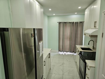 For Lease - 82 Pandora Circle Unit# Main/Upper, Toronto, Ontario - Photo 3