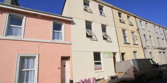 ONLY 4 ROOMS LEFT, close to uni, modern kitchen, large rooms! - Photo 3