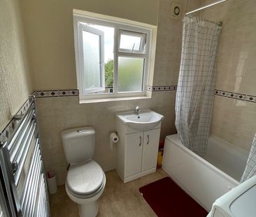 1 Bed Flat, Meadowbank Road, NW9 - Photo 5