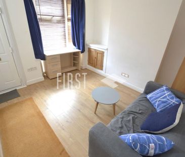 4 bedroom terraced house to rent - Photo 1